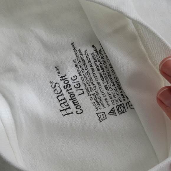 Hanes white tee lot - Picture 3 of 5
